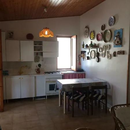 Dom wakacyjny Casa Timpi Russi *